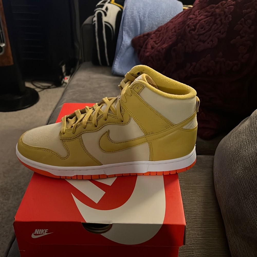 Nike Dunk High Retro Premium